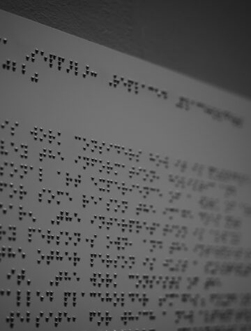 Comment les services linguistiques contribuent à la reconnaissance mondiale de la Journée mondiale du braille