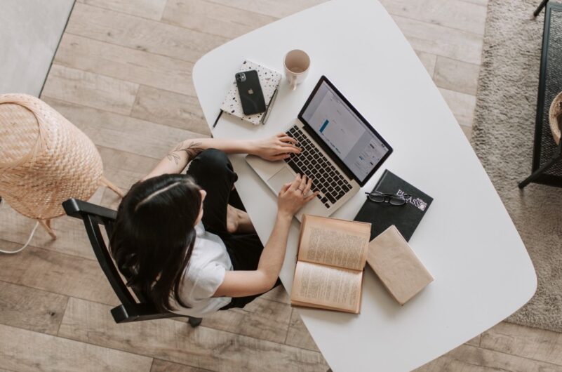 Cómo atraer a su audiencia con contenido multilingüe