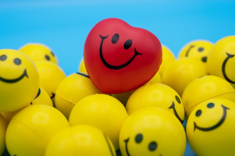 Le rôle de la traduction à l'occasion de la Journée internationale du bonheur Parler le langage de la joie