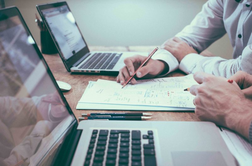 Por qué es importante para las empresas contar con soporte multilingüe durante la temporada de impuestos
