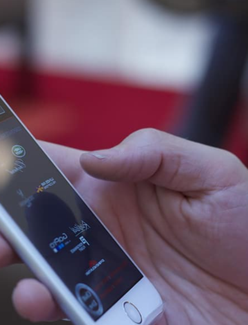 A Quick Guide to Mobile App Localization Tips for Making Your App Global