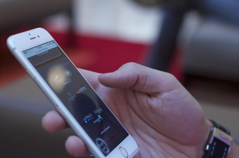A Quick Guide to Mobile App Localization Tips for Making Your App Global
